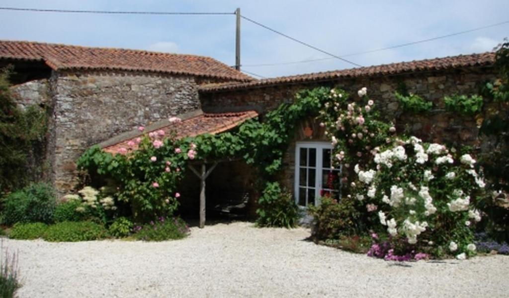 Le Landreau Relais De La Riniere Bed & Breakfast エクステリア 写真