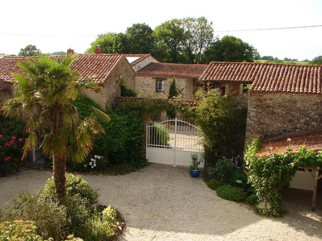 Le Landreau Relais De La Riniere Bed & Breakfast エクステリア 写真